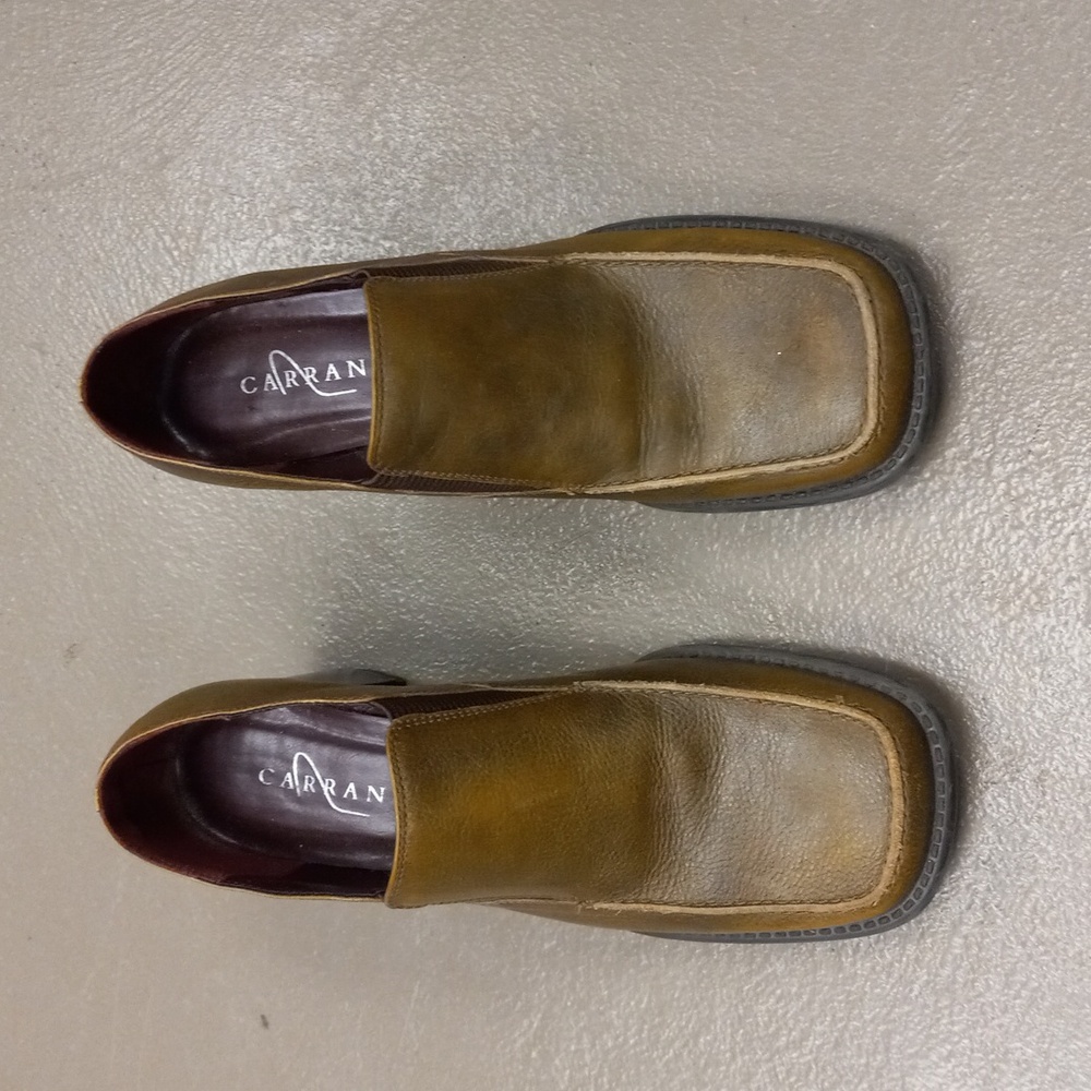 CARRANO OLIVE COLORED HEALED LOAFERS